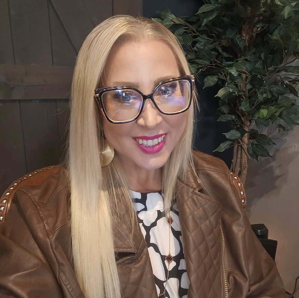Meet your Posher, Shawna